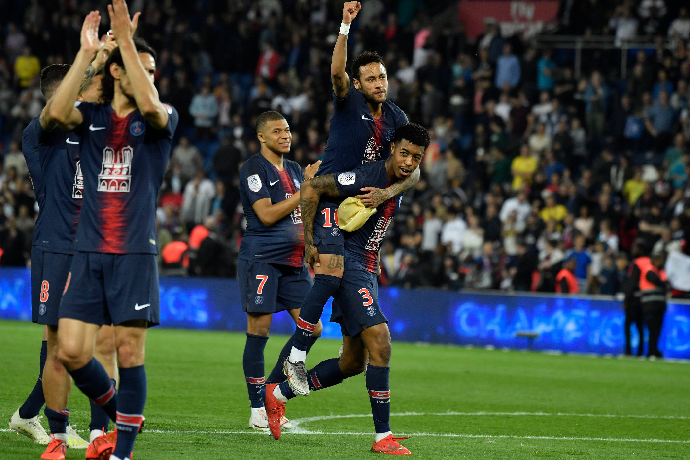 巴黎圣日耳曼：欧冠赛场的青春风暴与冠军荣光