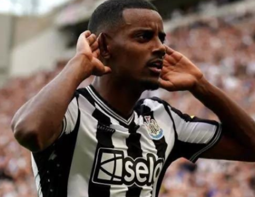 伤病与转会：伊萨克缺阵与利物浦引援新动向