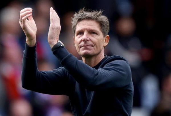 热刺关注格拉斯纳，水晶宫帅位风波背后的矛盾与无奈