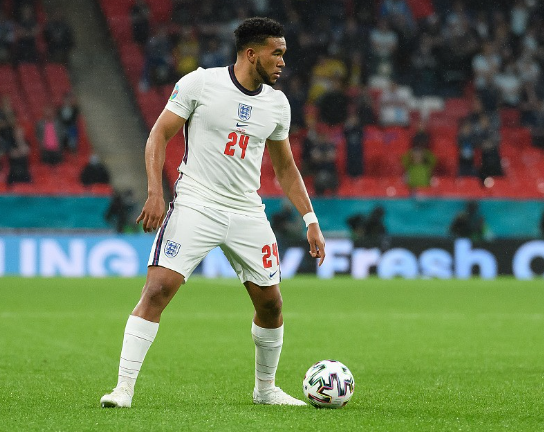 前切尔西助教莫里斯盛赞里斯·詹姆斯：天赋异禀，右后卫位置潜力